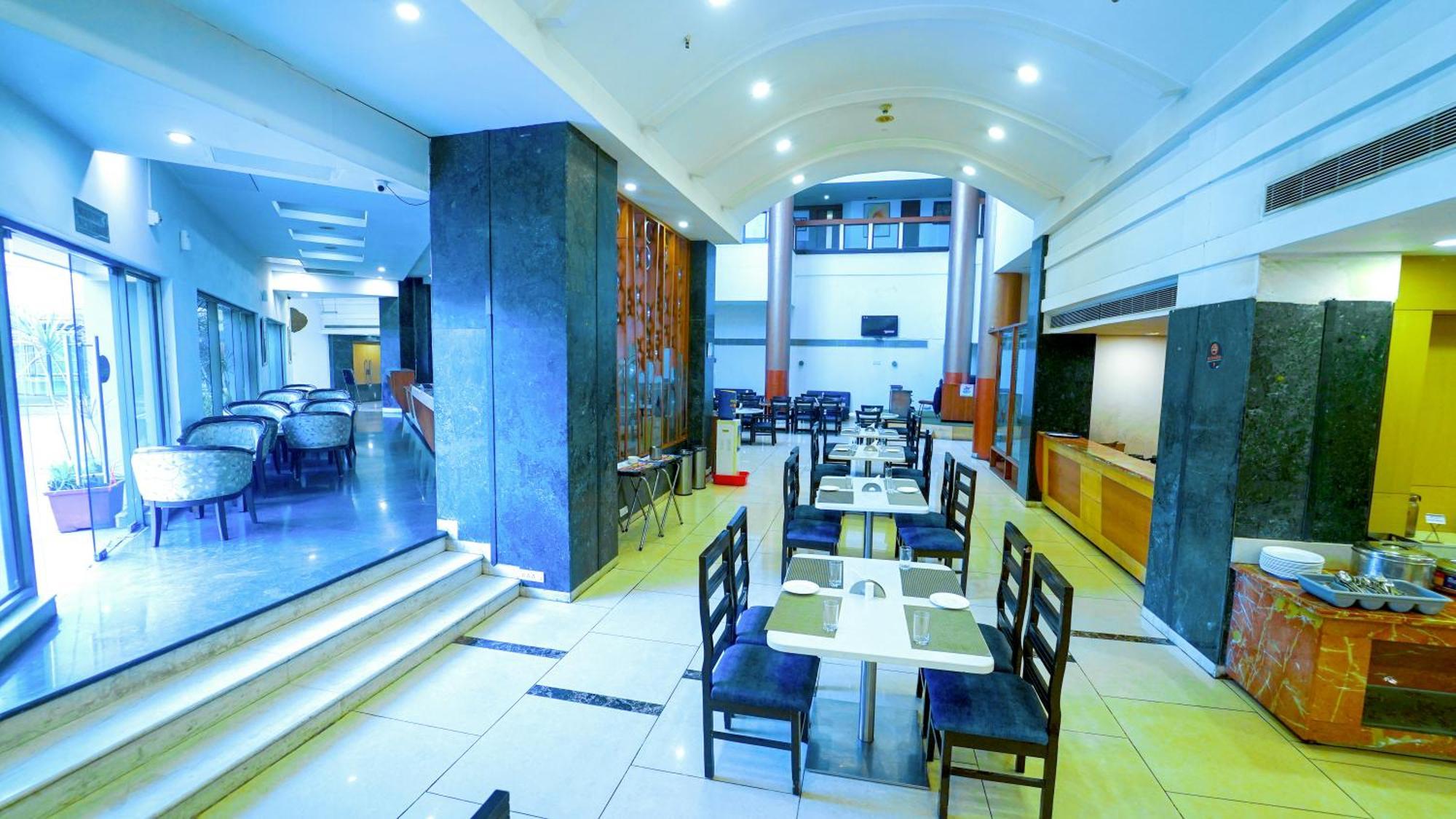 Hotel The Plaza Haïdarabad Extérieur photo
